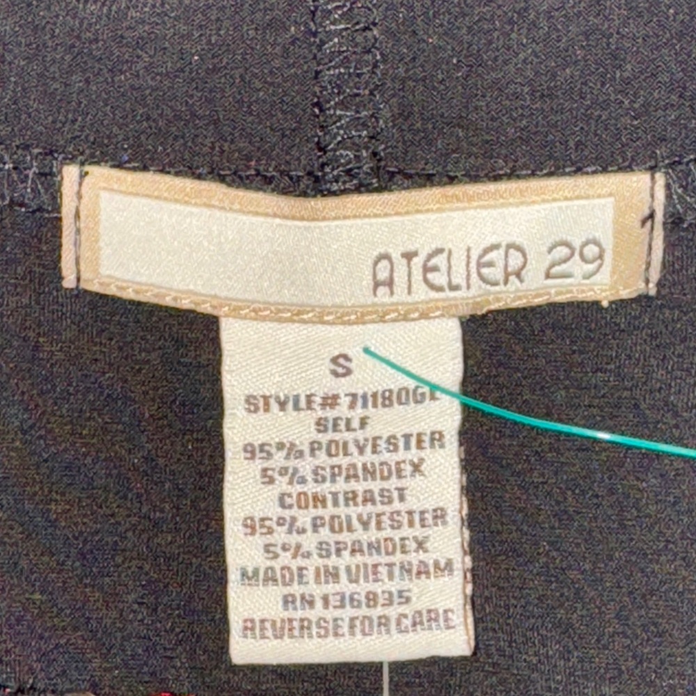 Atelier 29 Black Cardigan - Picture 3 of 3